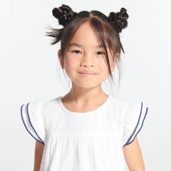Girl's white cotton gauze blouse