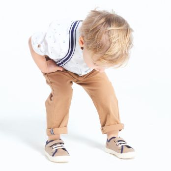 Baby boy's brown textured cotton trousers with clip-on braces