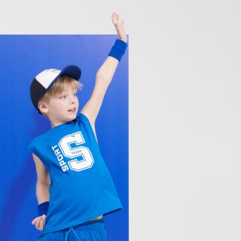 Boy's blue sportswear vest top with motif