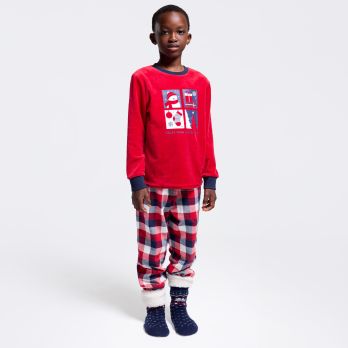 Boy's red 2-piece pyjamas with winter motif